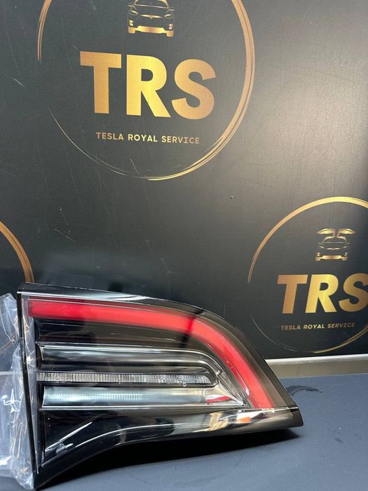 Стоп за Tesla model Y/3
