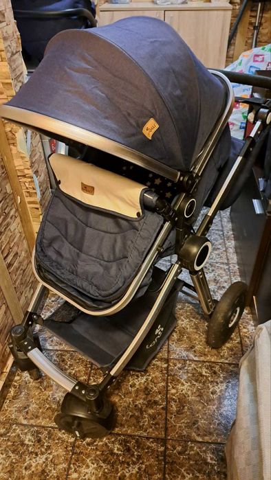 Бебешка количка.