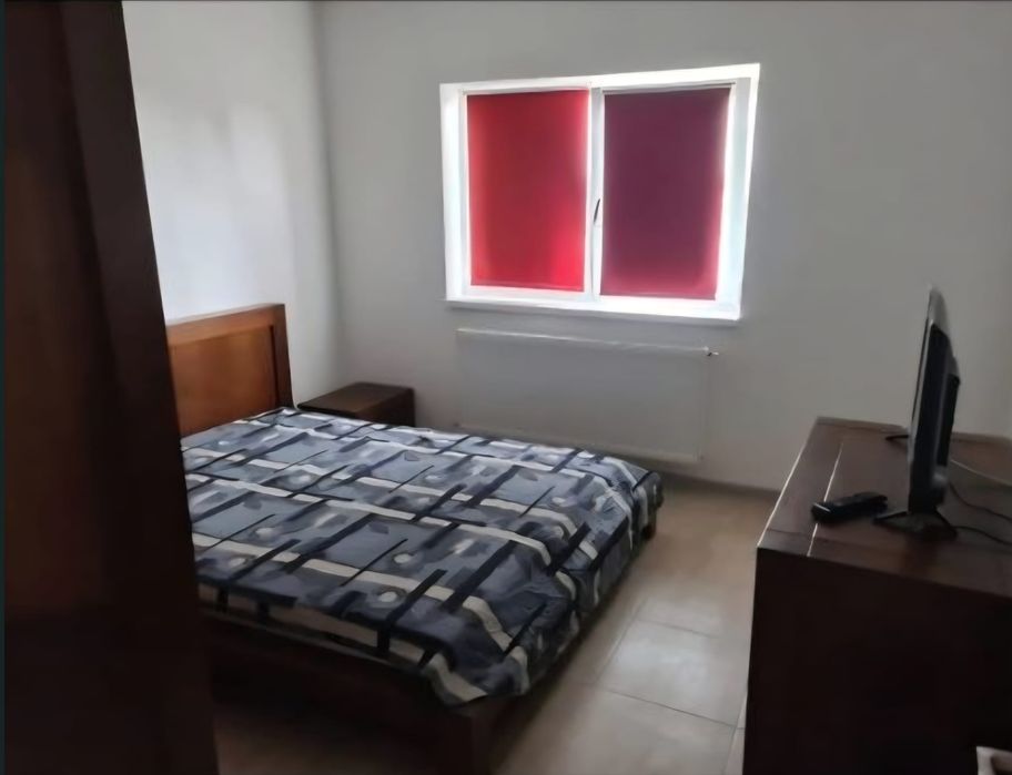 Închiriez garsoniera bloc nou 1 Mai