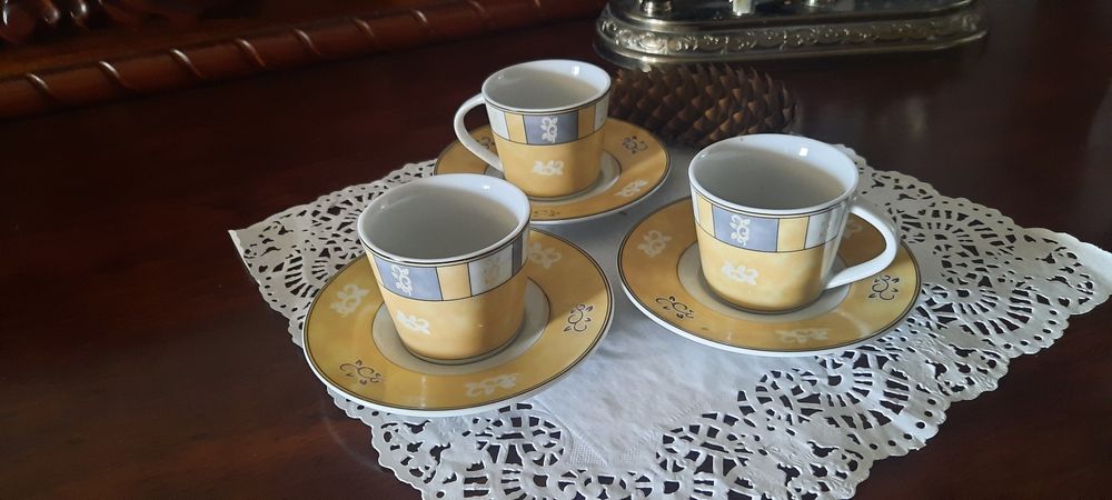 Кофейные чашечки.