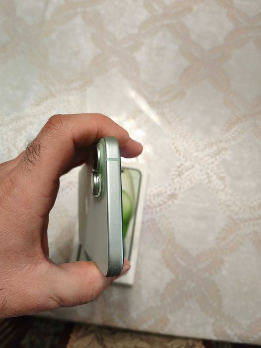 iPhone 15 plus green 128 GB 95%