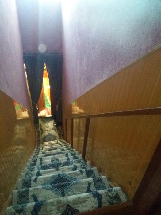 Uy sotiladi srochni narxi 280mln kelishiladi