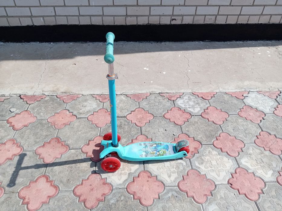 Самокат детский.