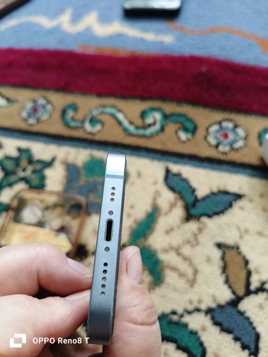 Продам айфон  14