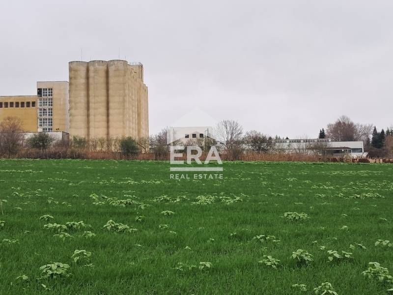 Урегулиран поземлен имот за продажба, с влязъл в сила ПУП и ПРЗ, в Зап