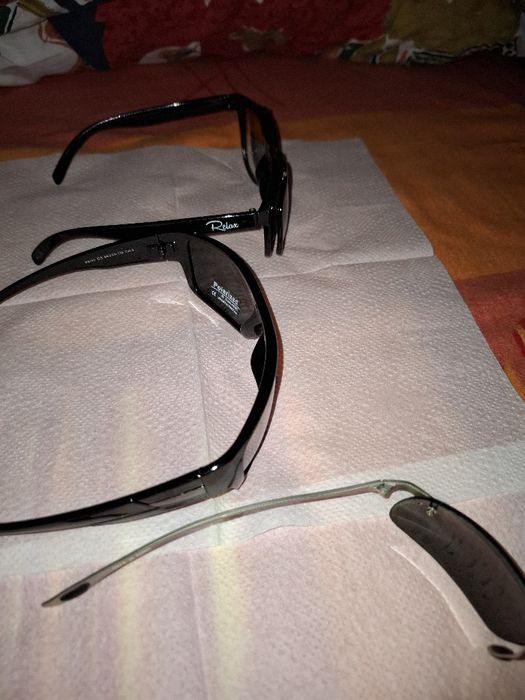 Ochelari de soare  -noi !