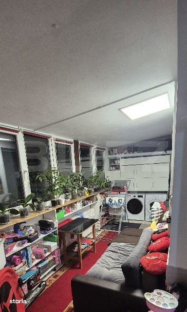 Apartament cu 3 camere, zona Porii