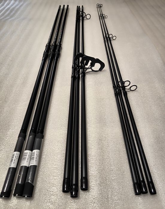 SET 3 Lansete FLX8 3.90M 3Segmente 3.5LBS + 3 Mulinete FL BLACK F 9000