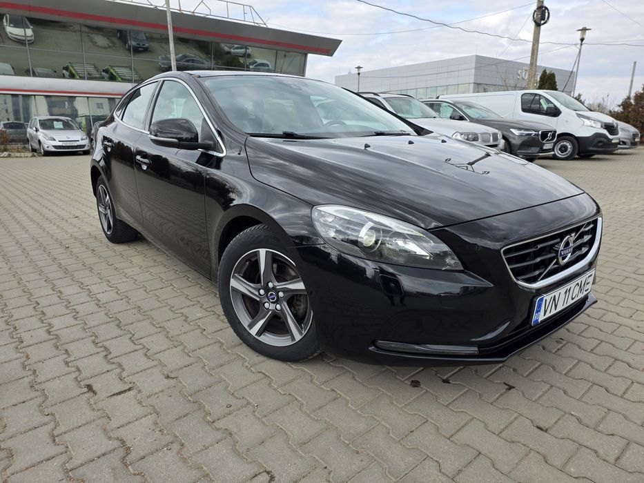 Volvo V40 - Full Options - Stare Foarte Bună