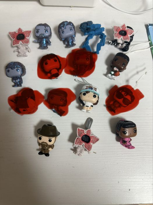 продаю фигурки осд