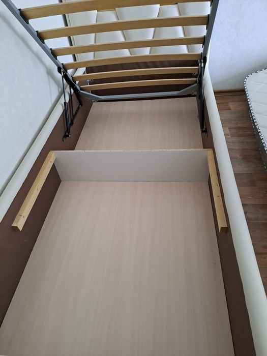 Кровать односпальная