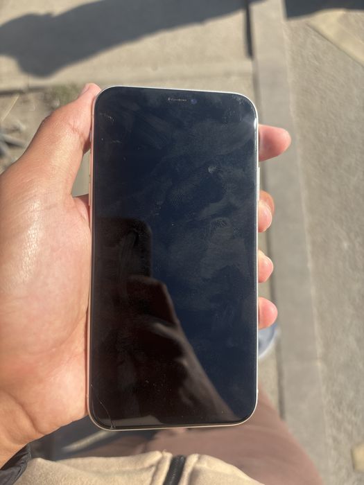 iPhone 11 64 гб!
