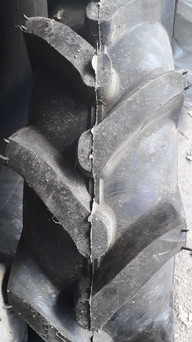 11,2-24 б/к Petlas на мини трактор