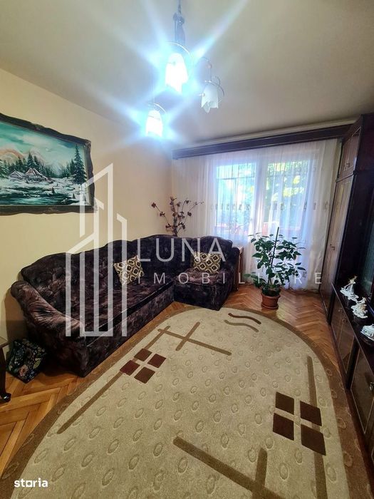 Apartament decomandat cu 3 camere de vânzare | Tudor