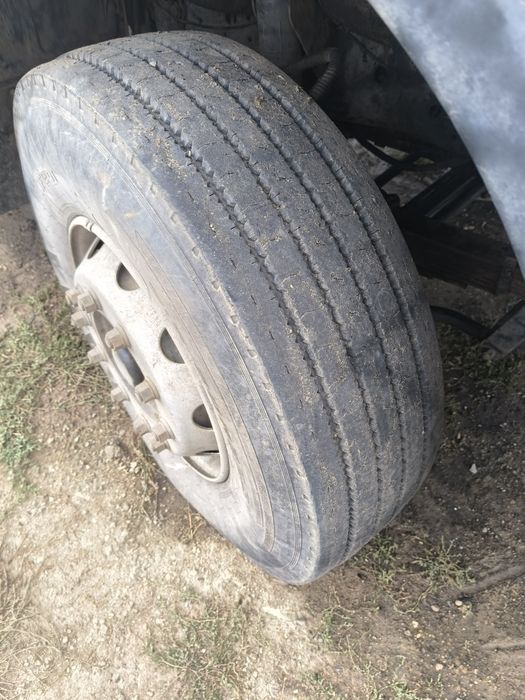 Продам МАЗ тягач 64220