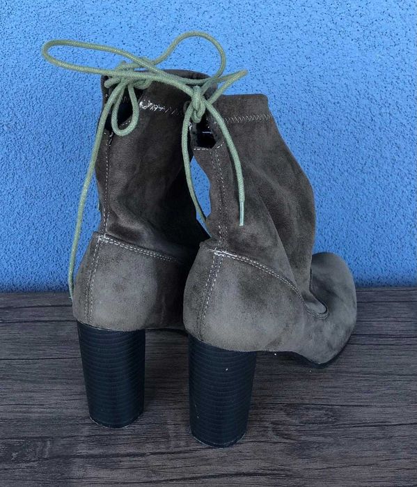 Botine dama, piele intoarsa