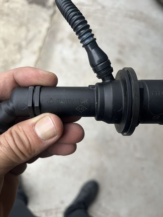 Cilindru receptor (pompa ambreiaj logan diesel 2016)