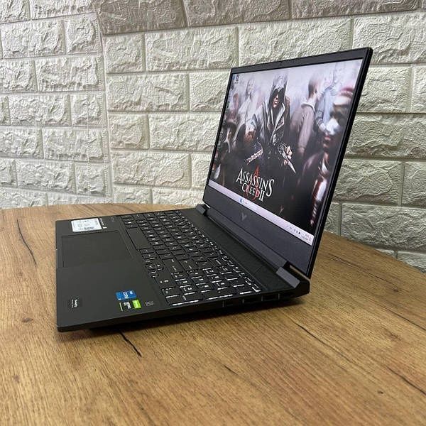 Hp Victus Gaming 15.6 sotiladi Nasiya savdo xam bor