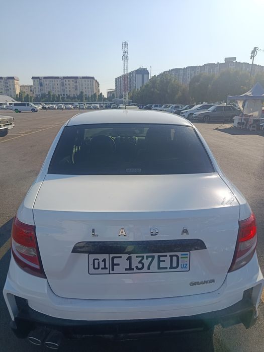 Lada granta 2011