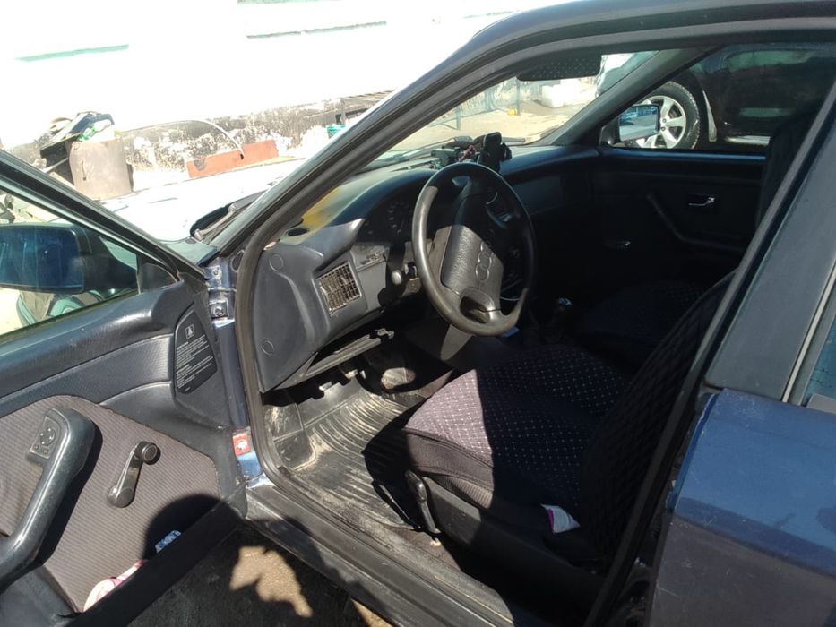 Ауди Б4 продам 1994 года