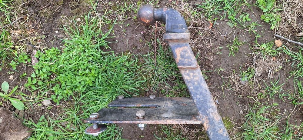 Теглич за Опел Астра хечбек и за Опел Кадет комби