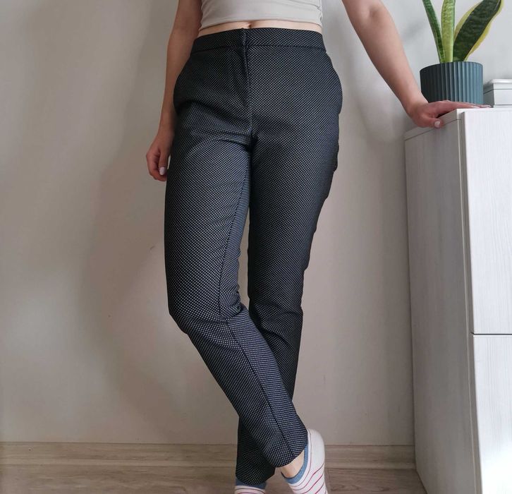 Pantaloni eleganti office negri buline albe marimea 34 Reserved