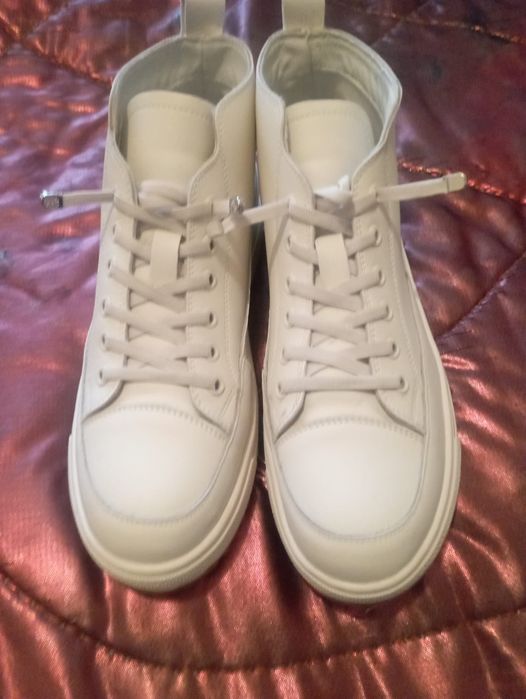 Женские ботинки из натуральной кожи продам