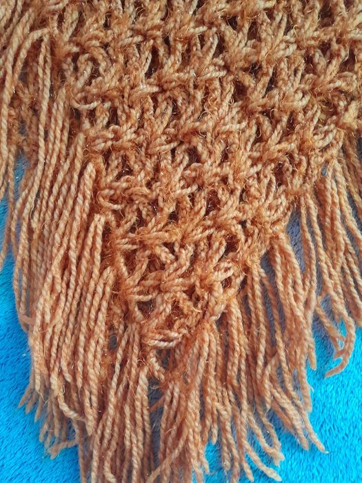 Плетено пончо цвят оранжево