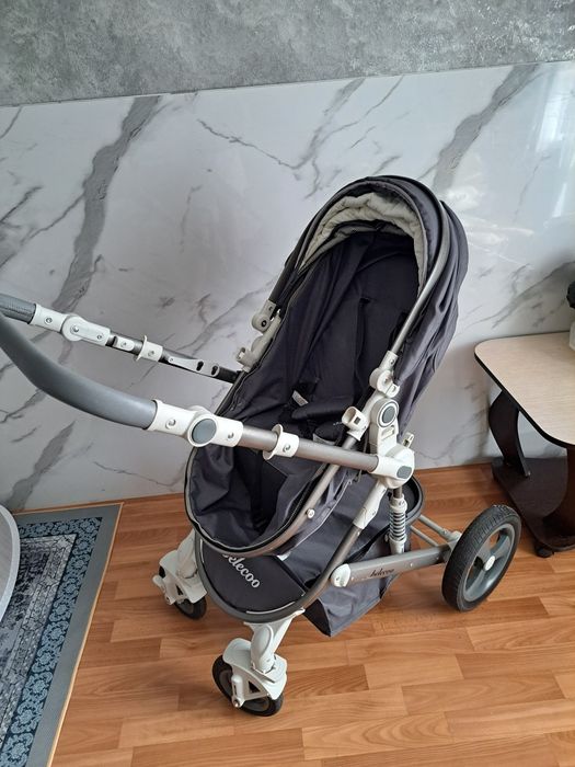 Продам коляску фирмы belecoo