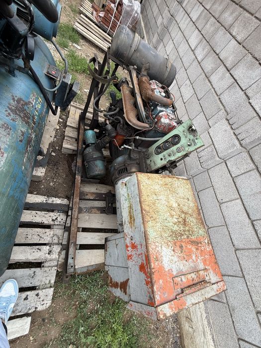 Продам промышленный компрессор