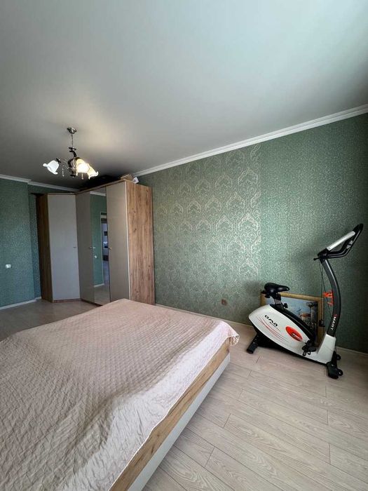 Продам 3 ком Квартира РН Азии