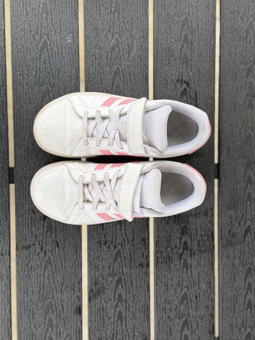 Маратонки adidas за момиче