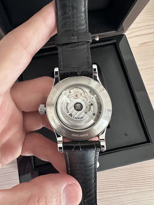 Часы Maurice Lacroix