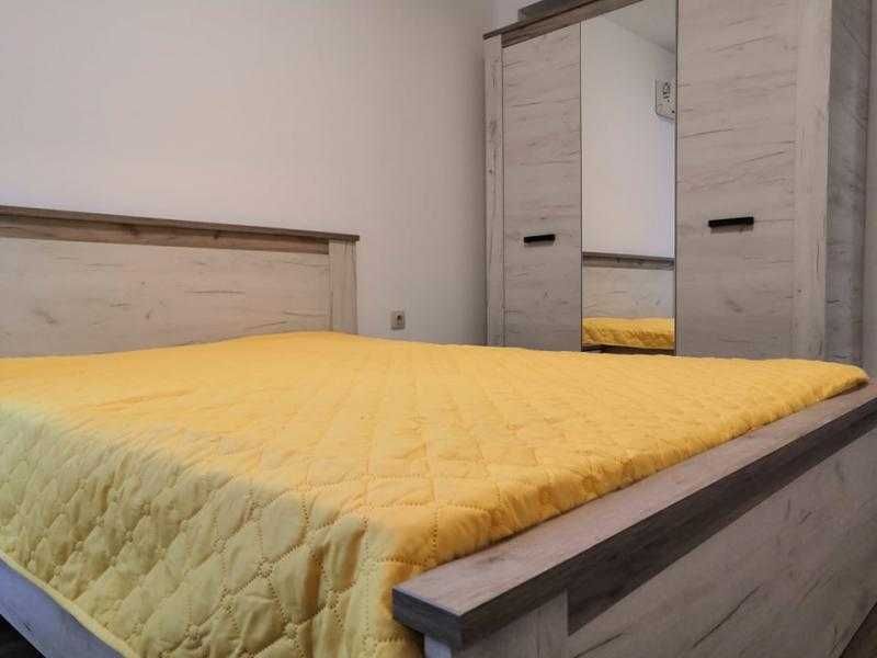 С ключ в офиса!  Тристаен апартамент в центъра на града!