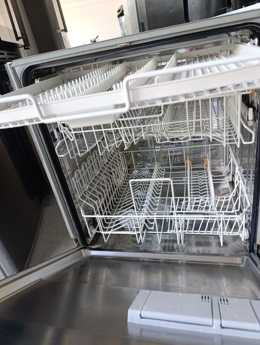 Съдомиялна за вграждане Miele XXL