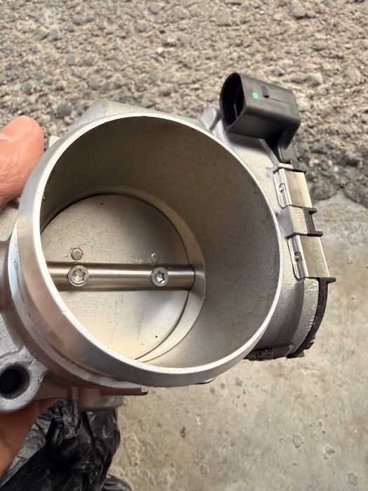 Дроселовата клапа  MAGNETI MARELLI Audi A4 B6 бензин