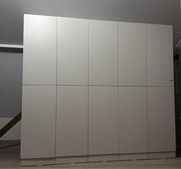 Продаю новые шкафы