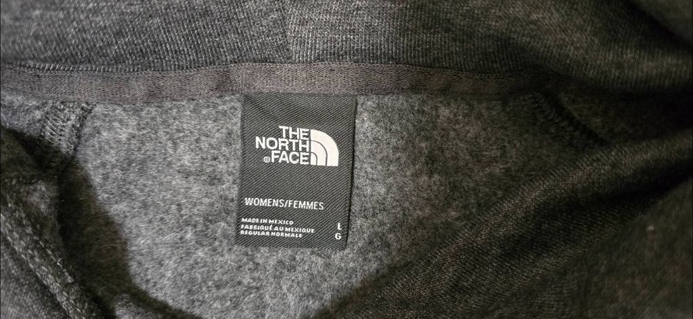 Нов. Суитшърт оригинален.  THE NORTH FACE.  Модела е унисекс