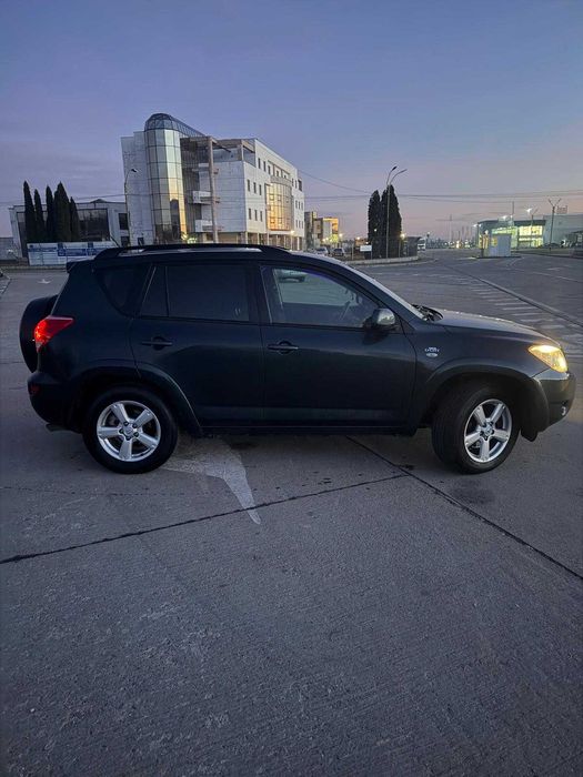 Toyota Rav 4 2.2 D-Cat 177CP