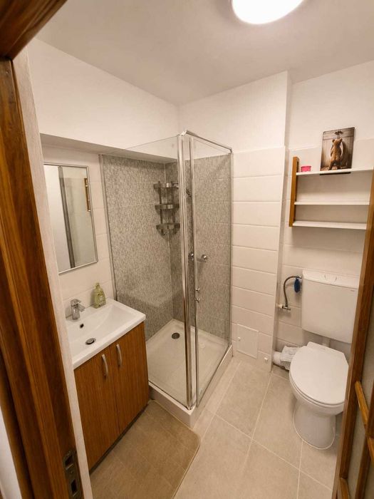 Apartament 3 cam. stradal Drumul Taberei| 70 mp | Centrala | 2 bai |Cofetarie Minimal, metrou