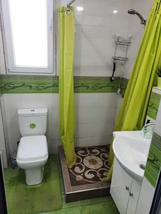 Дава се под наем Двустаен апартамент в София, Център - 65 кв.м за 433.5 € - Снимка #2