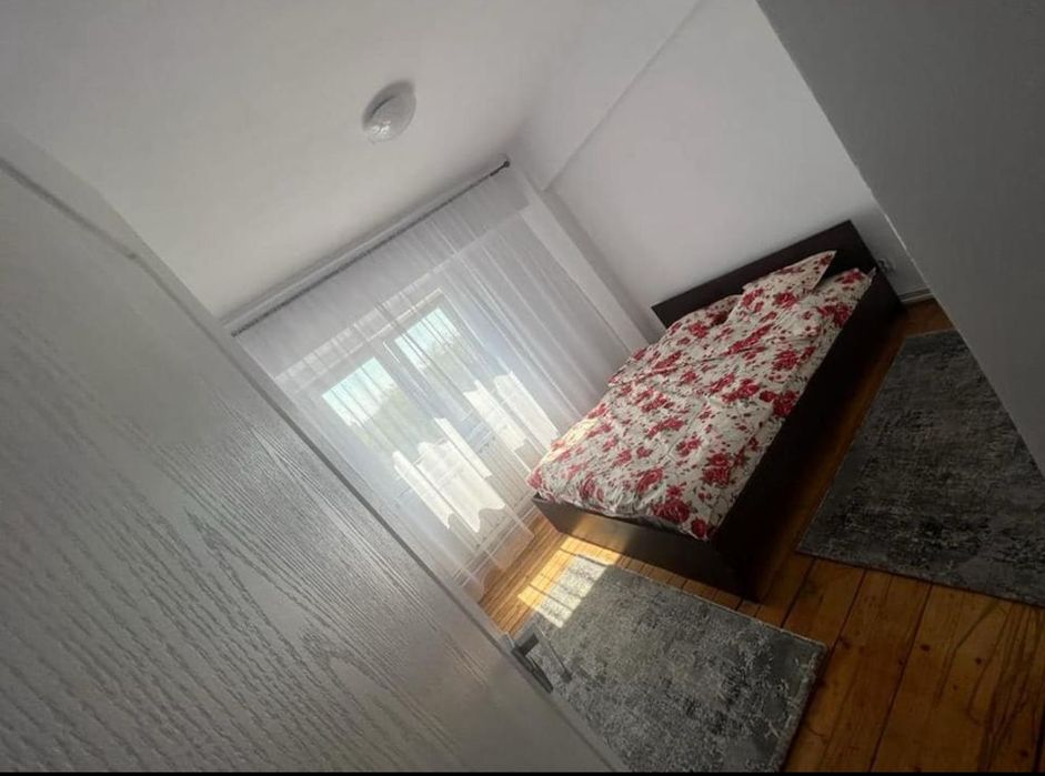 Inchiriez apartament 2 camere, Turda-zona centrala