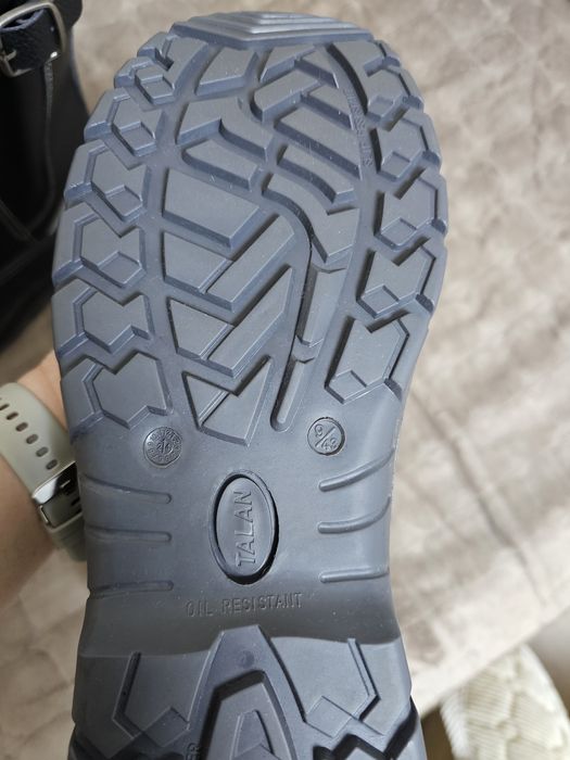 Сапоги рабочие новые