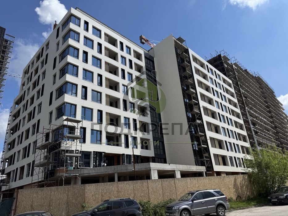 Продава се Тристаен апартамент в Пловдив, Тракия - 100 кв.м за 706 €/кв.м - Снимка #1