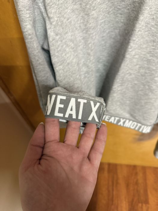 Блузи с дълъг ракав и половери