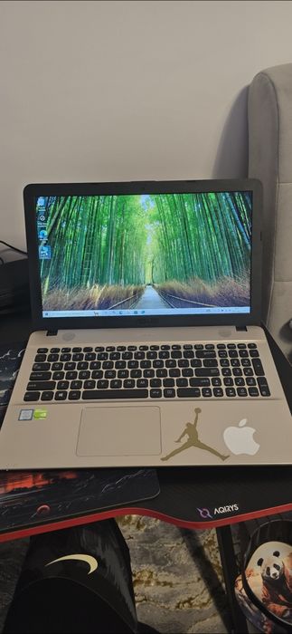 Laptop asus i3 placa video nvidia