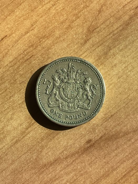 Monedă Rară 1 Pound (Liră Sterlină) - 1983, Prima Ediție