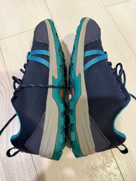 Туристически обувки, обувки за преходи Deichmann номер 39