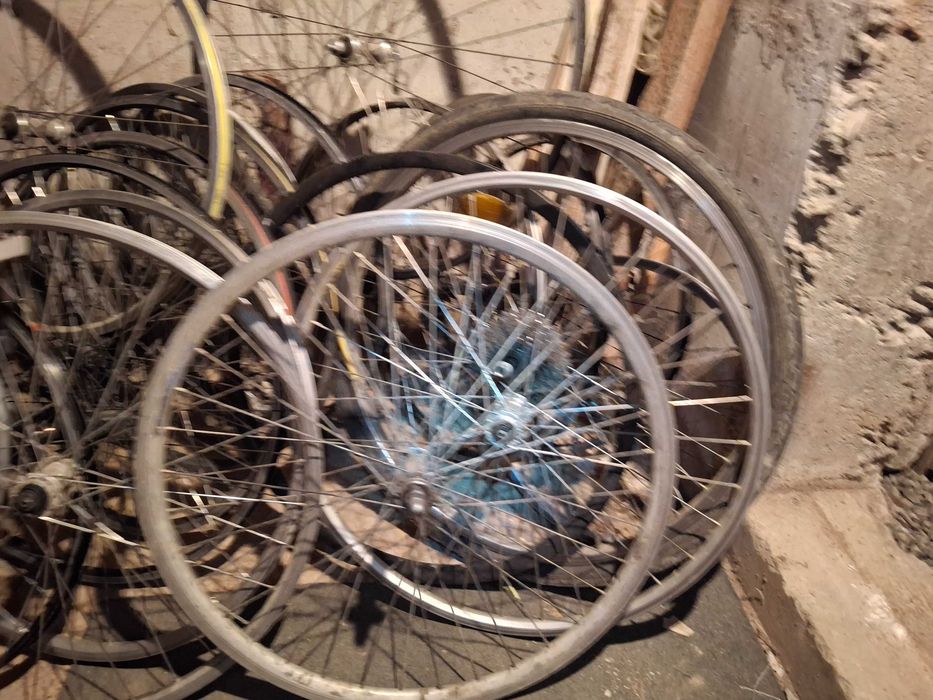 Roți de 20, 24 și 26