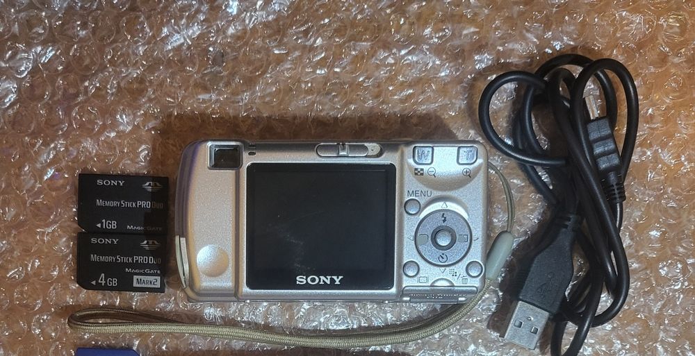 Лентови Фотоапарати, Canon, Sony и др